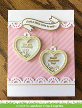Load image into Gallery viewer, heart shaker gift tag
